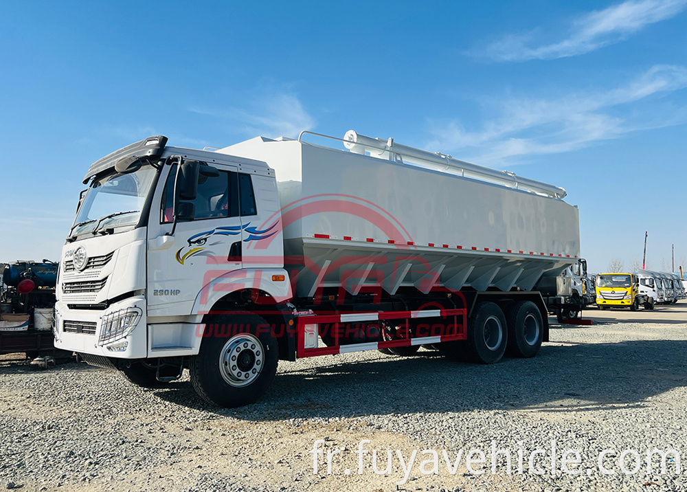 Bulk Feed Tank Truck 2